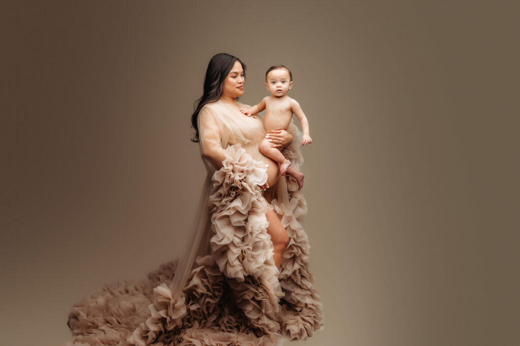 Expectant Mother poses for Studio Maternity Portrait Session at Holy City Babies Maternity Portrait Studio in Charleston, SC.