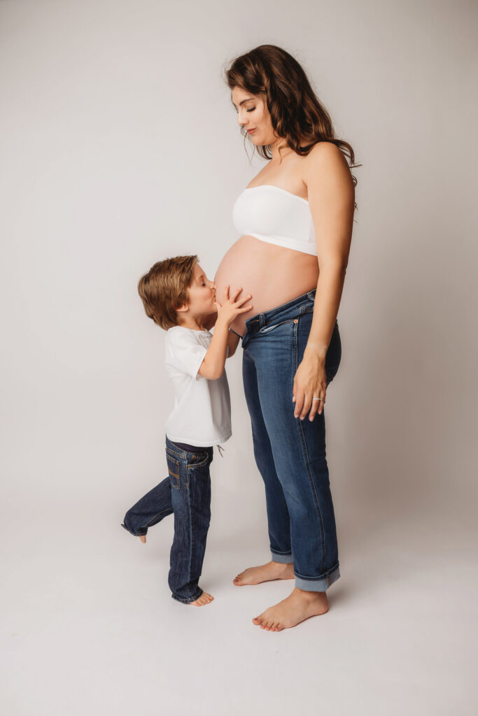 Charleston Maternity Photographer |  What to Wear for Maternity Photos - Pregnant mother poses for Studio Maternity Portraits at Holy City Babies Portrait Studio in Charleston, SC. 