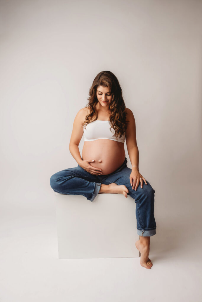 Charleston Maternity Photographer |  What to Wear for Maternity Photos - Pregnant mother poses for Studio Maternity Portraits at Holy City Babies Portrait Studio in Charleston, SC. 